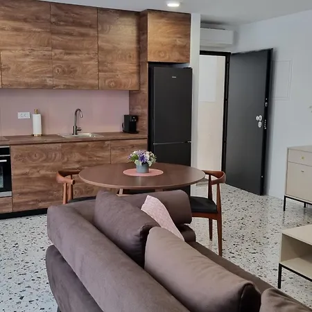 Apartment Delta House - Gama *
