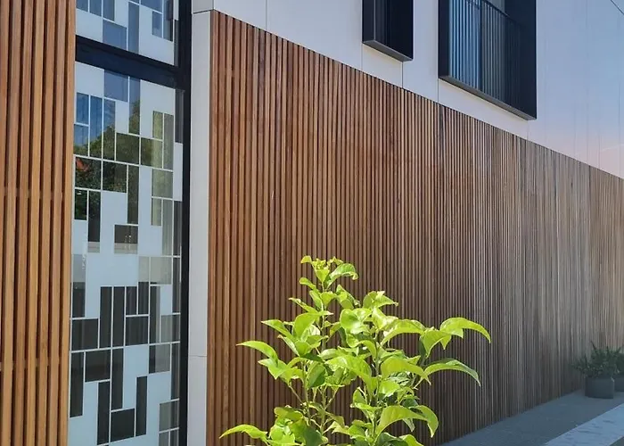 Delta House - Gama زادار